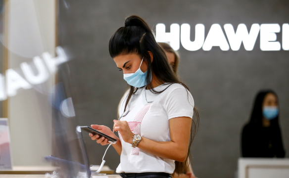 Huawei H1 Yoy Yoy Covid19kirtonreuters